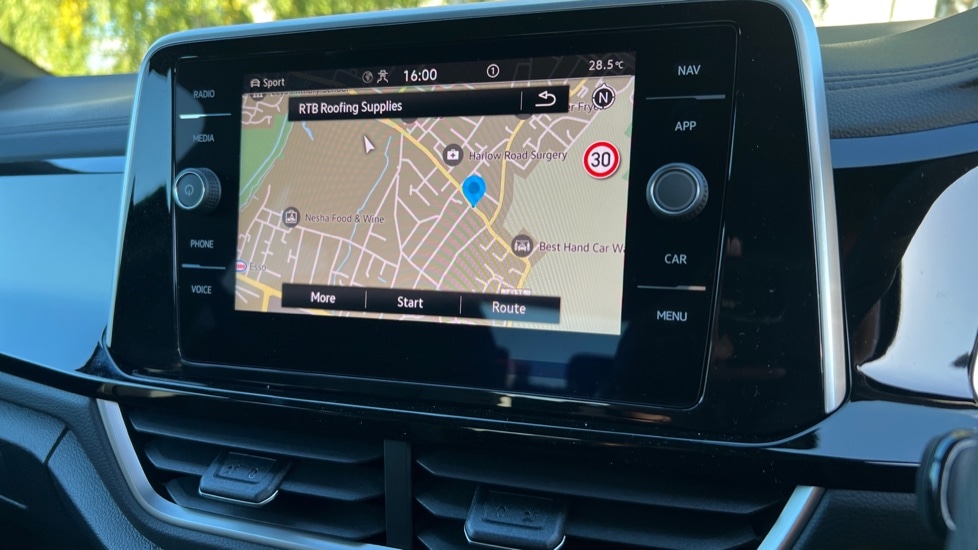 Used Volkswagen T-Roc 2025 for sale - 76025272: Photo 21