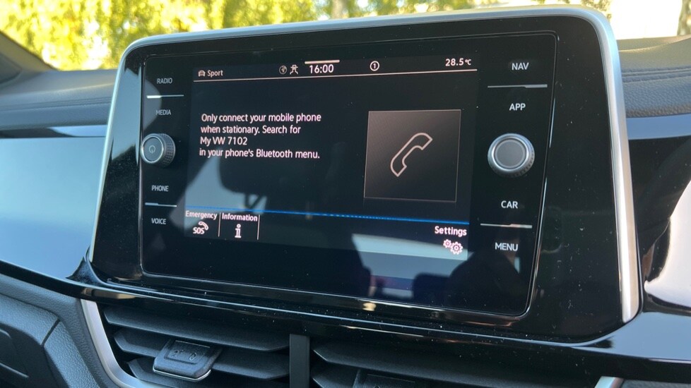 Used Volkswagen T-Roc 2025 for sale - 76025272: Photo 22