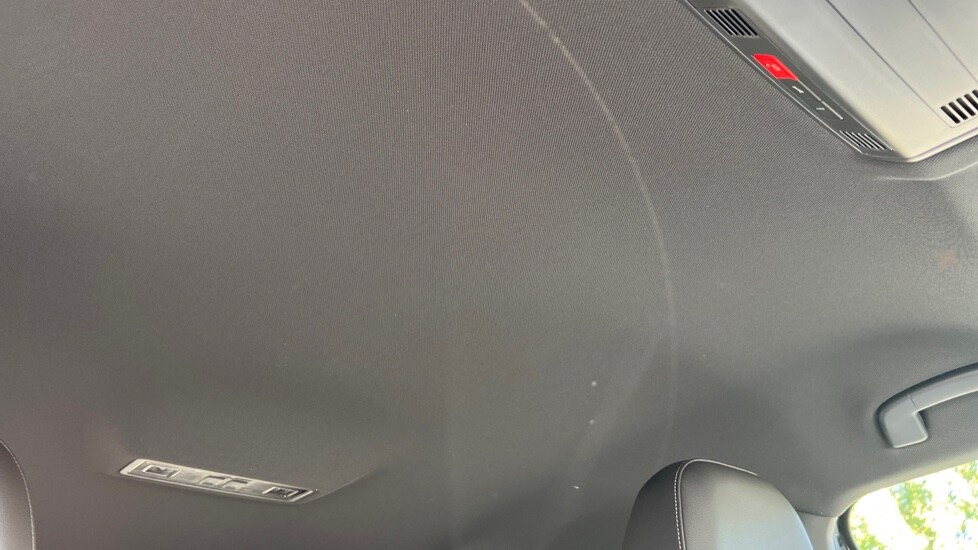 Used Volkswagen T-Roc 2025 for sale - 76025272: Photo 38