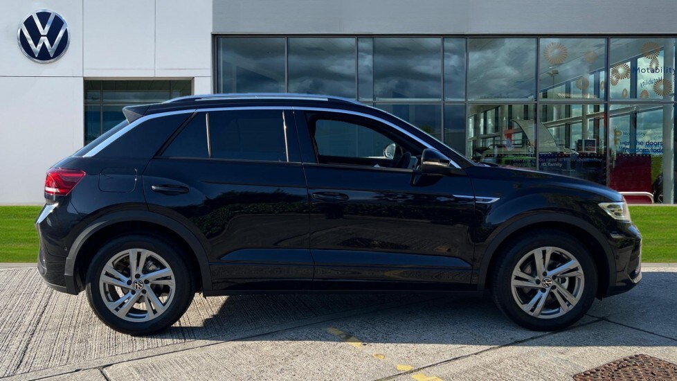 Used Volkswagen T-Roc 2025 for sale - 76025272: Photo 4