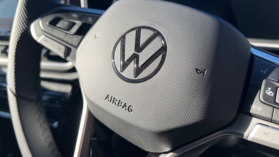 Used Volkswagen T-Roc 2025 for sale - 76025272: Photo 51