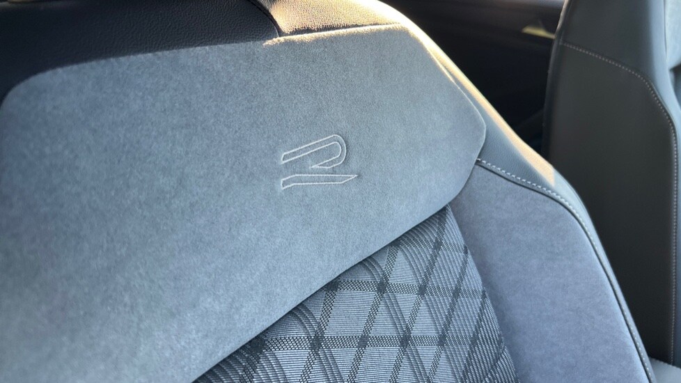 Used Volkswagen T-Roc 2025 for sale - 76025272: Photo 53