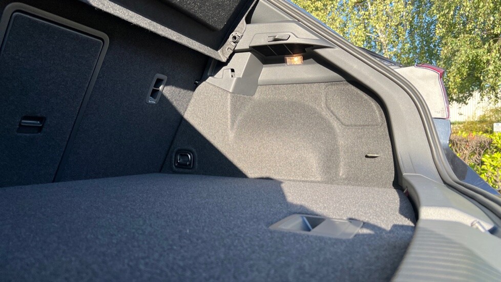 Used Volkswagen T-Roc 2025 for sale - 76025272: Photo 59