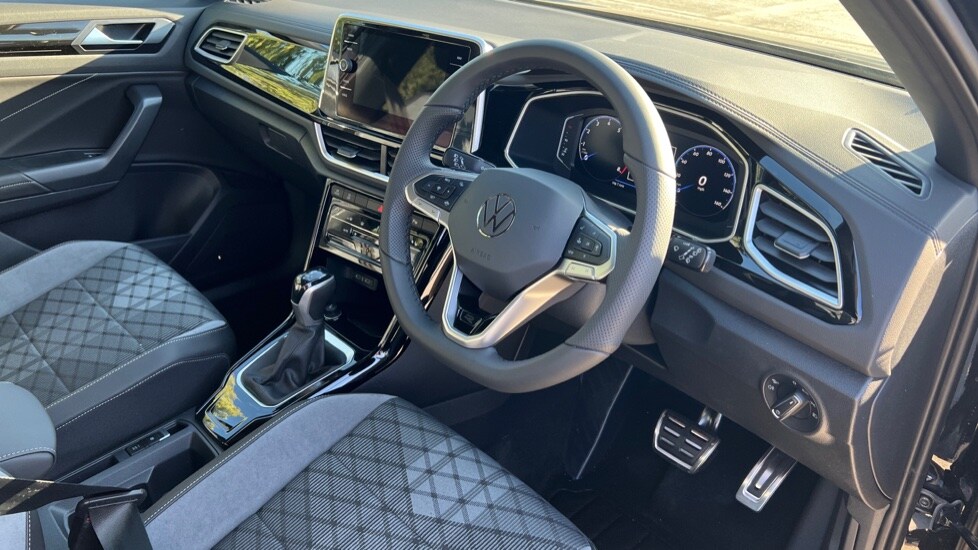 Used Volkswagen T-Roc 2025 for sale - 76025272: Photo 6