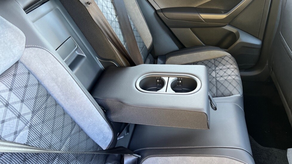 Used Volkswagen T-Roc 2025 for sale - 76025272: Photo 61