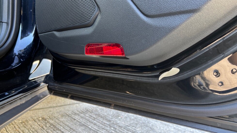 Used Volkswagen T-Roc 2025 for sale - 76025272: Photo 67