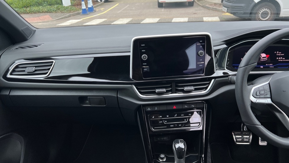 Used Volkswagen T-Roc 2025 for sale - 76501567: Photo 13