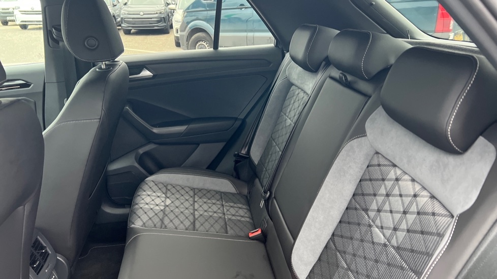 Used Volkswagen T-Roc 2025 for sale - 76501567: Photo 15