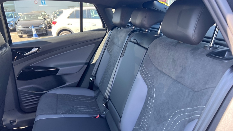 Used Volkswagen ID.5 2025 for sale - 76869421: Photo 15