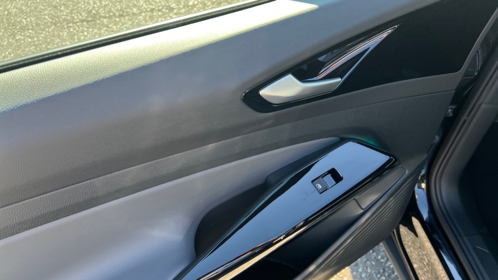 Used Volkswagen ID.5 2025 for sale - 76869421: Photo 37