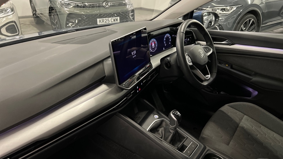 Used Volkswagen Golf 2024 for sale - 76873418: Photo 2