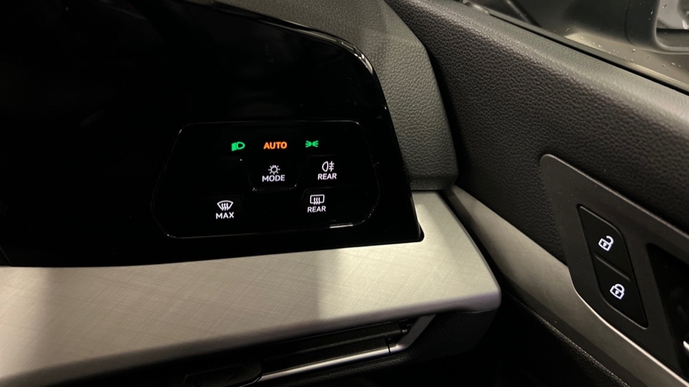 Used Volkswagen Golf 2024 for sale - 76873418: Photo 24