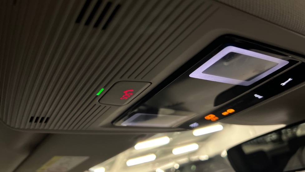 Used Volkswagen Golf 2024 for sale - 76873418: Photo 25