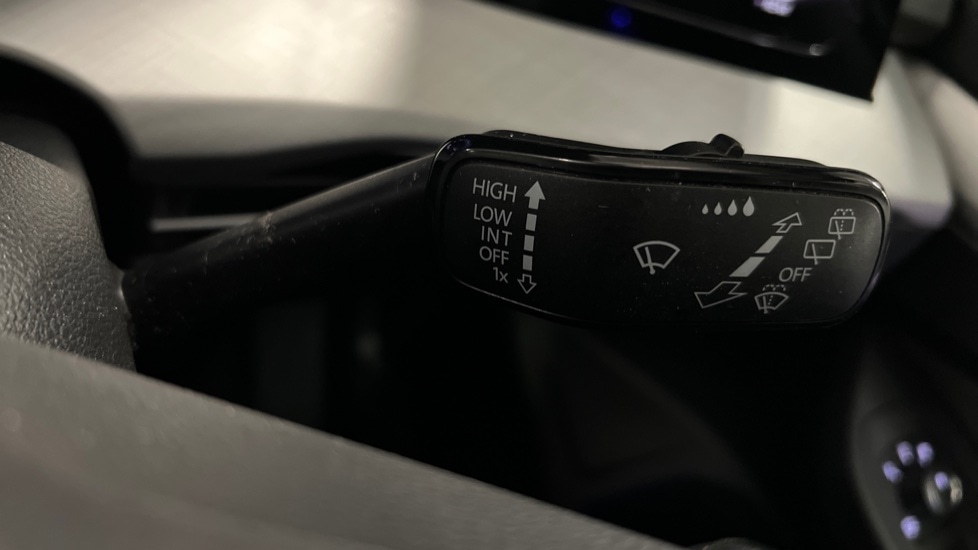 Used Volkswagen Golf 2024 for sale - 76873418: Photo 33