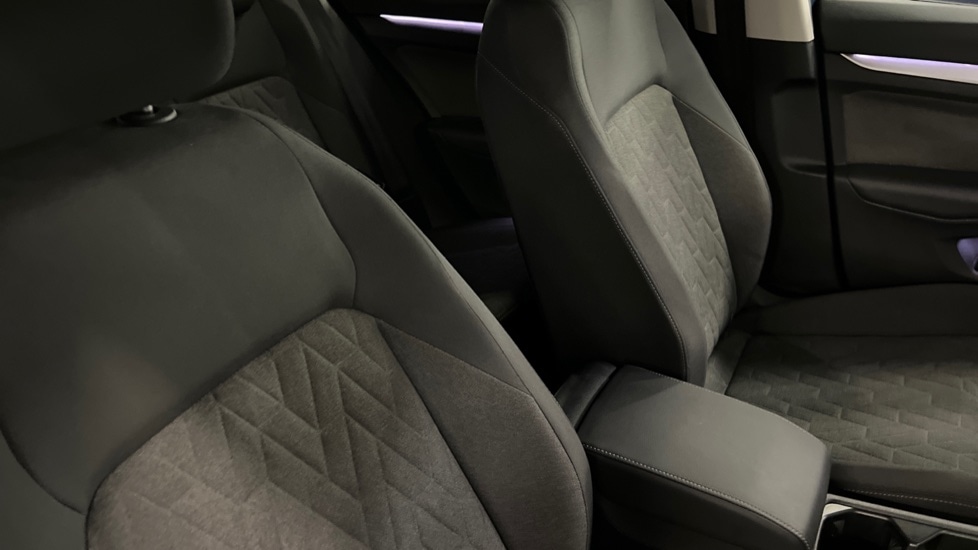 Used Volkswagen Golf 2024 for sale - 76873418: Photo 35