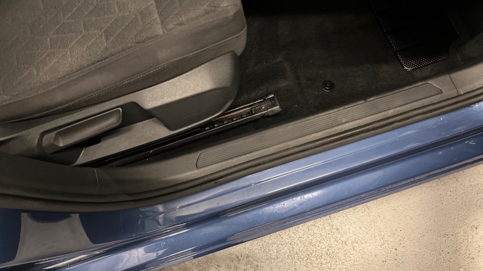 Used Volkswagen Golf 2024 for sale - 76873418: Photo 40