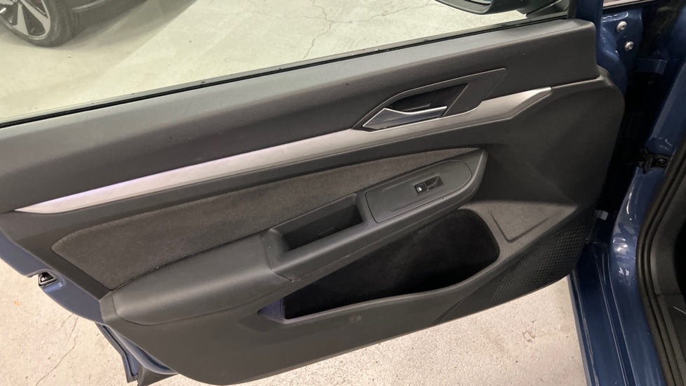 Used Volkswagen Golf 2024 for sale - 76873418: Photo 41