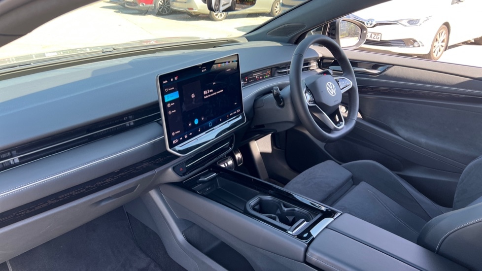 Used Volkswagen ID.7 2025 for sale - 76870594: Photo 2