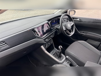Used Volkswagen Polo 2024 for sale - 76195957: Photo 2