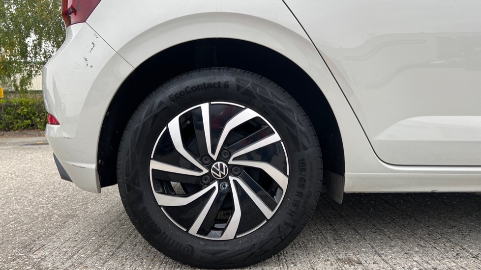 Used Volkswagen Polo 2024 for sale - 76195957: Photo 5