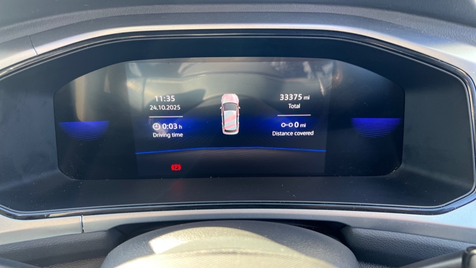 Used Volkswagen T-Roc 2023 for sale - 76870471: Photo 14