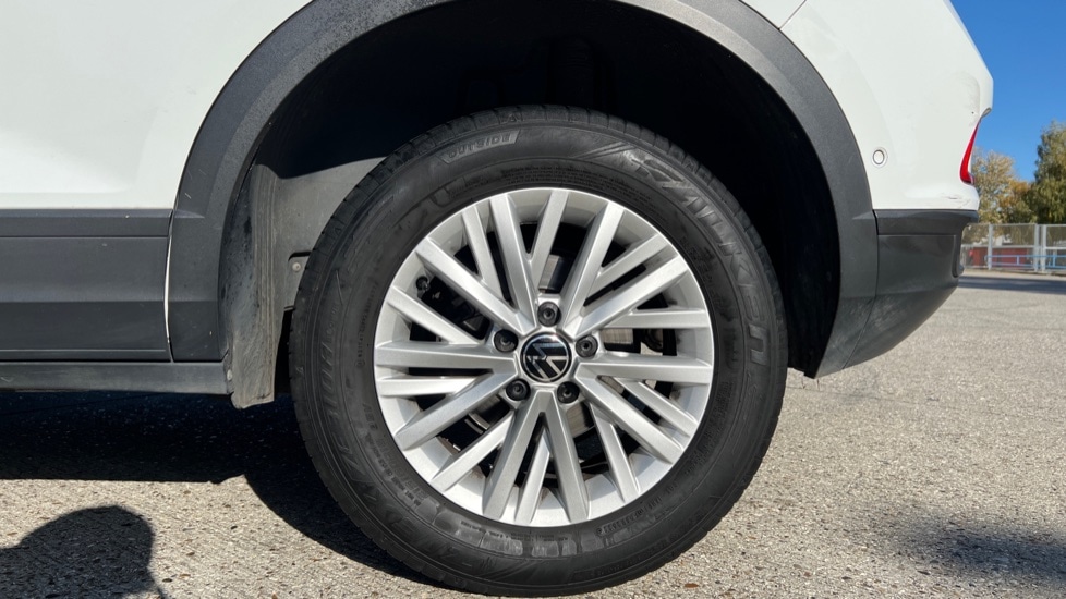 Used Volkswagen T-Roc 2023 for sale - 76870471: Photo 19