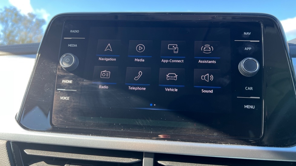 Used Volkswagen T-Roc 2023 for sale - 76870471: Photo 24