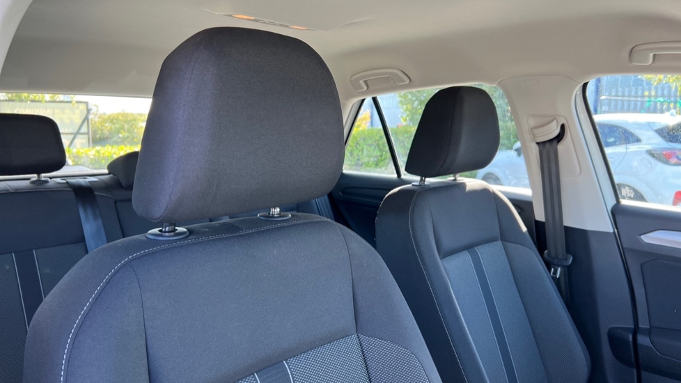 Used Volkswagen T-Roc 2023 for sale - 76870471: Photo 56