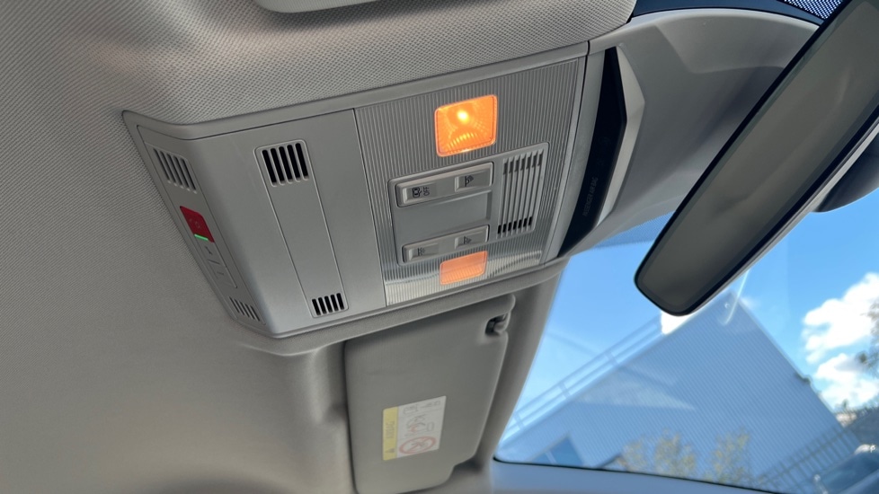 Used Volkswagen T-Roc 2023 for sale - 76870471: Photo 57