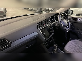 Used Volkswagen Tiguan 2022 for sale - 76788358: Photo