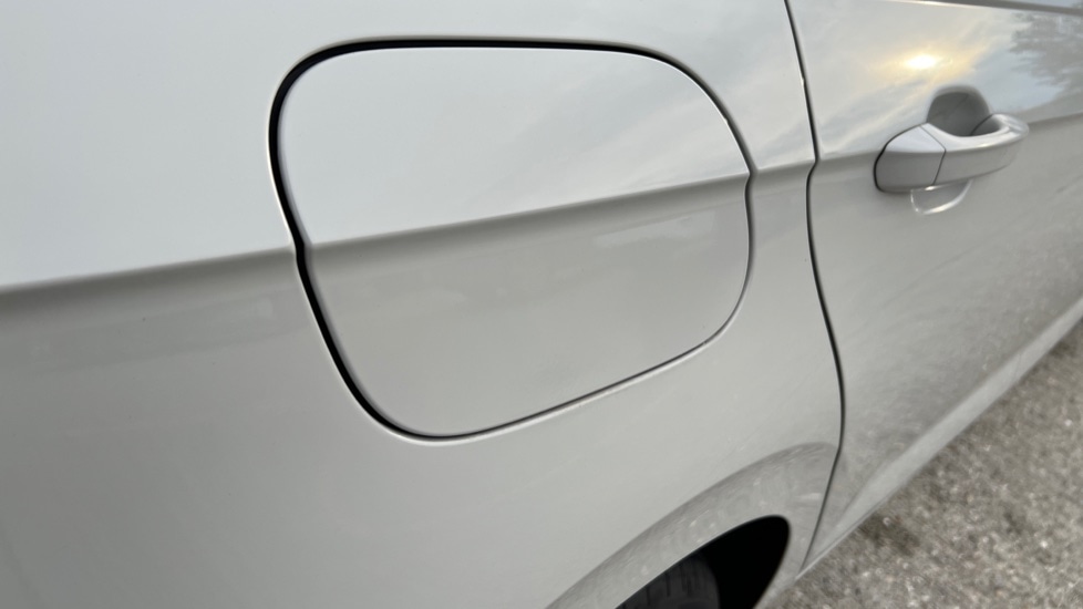 Used Volkswagen Polo 2022 for sale - 76124390: Photo 49