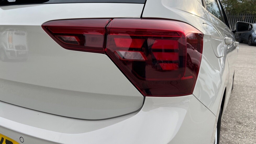 Used Volkswagen Polo 2022 for sale - 76124390: Photo 50