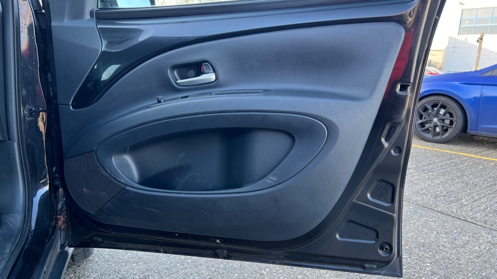 Used Toyota Aygo X 2022 for sale - 76872208: Photo 30