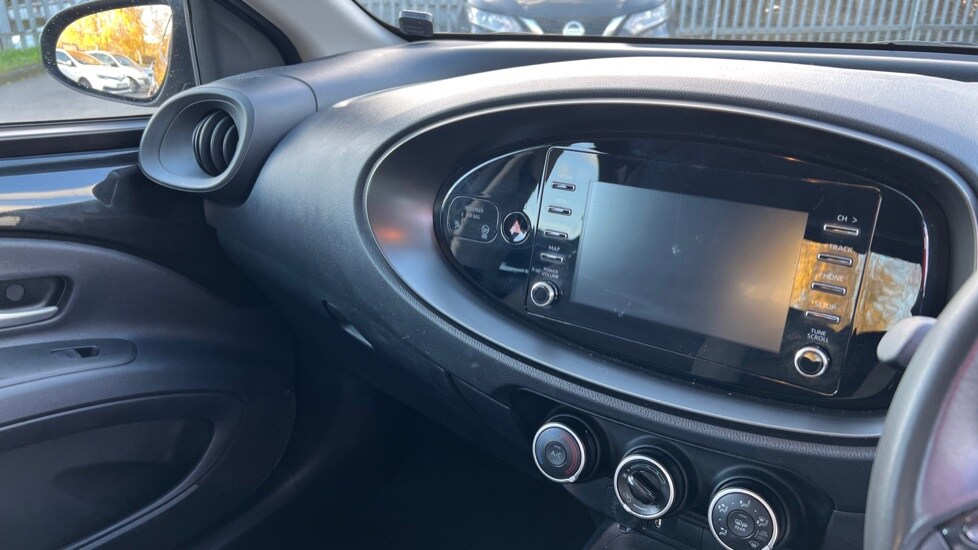 Used Toyota Aygo X 2022 for sale - 76872208: Photo 63