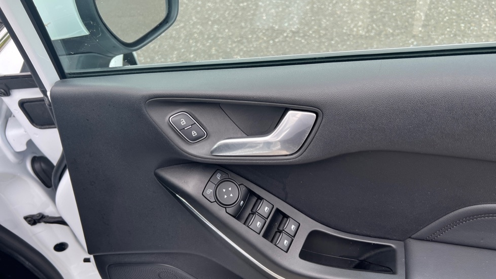 Used Ford Fiesta 2023 for sale - 76168895: Photo 30