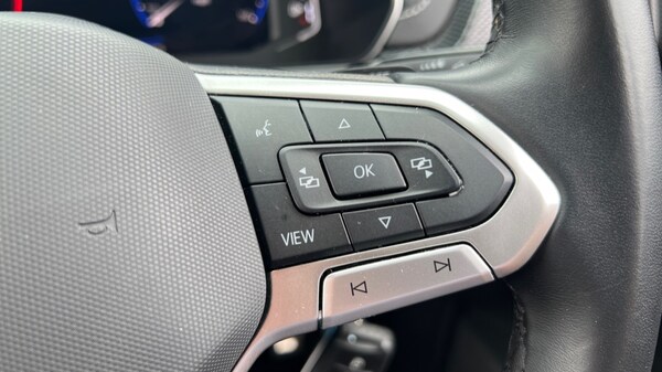 Used Volkswagen T-Cross 2024 for sale - 75618527: Photo 31