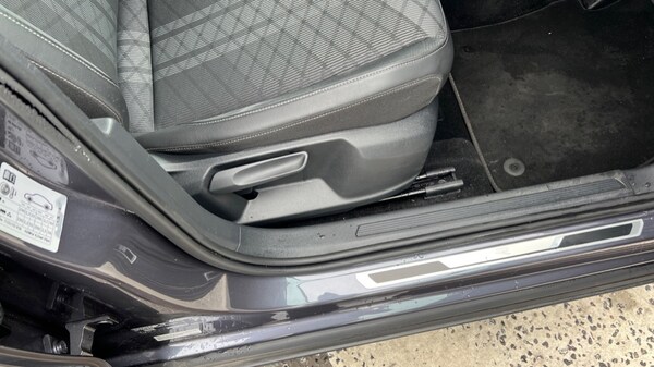 Used Volkswagen T-Cross 2024 for sale - 75618527: Photo 40