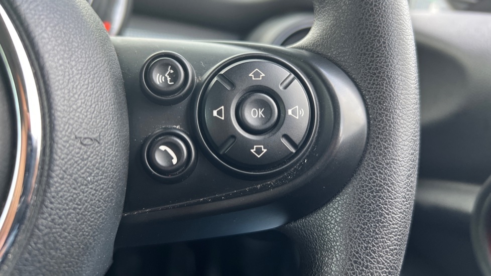 Used MINI Hatch 2019 for sale - 76869459: Photo 22