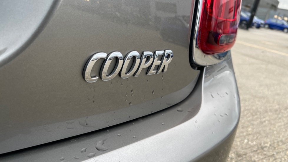 Used MINI Hatch 2019 for sale - 76869459: Photo 43