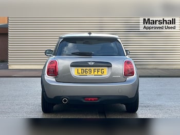 Used MINI Hatch 2019 for sale - 76869459: Photo