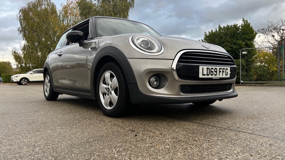 Used MINI Hatch 2019 for sale - 76869459: Photo 52
