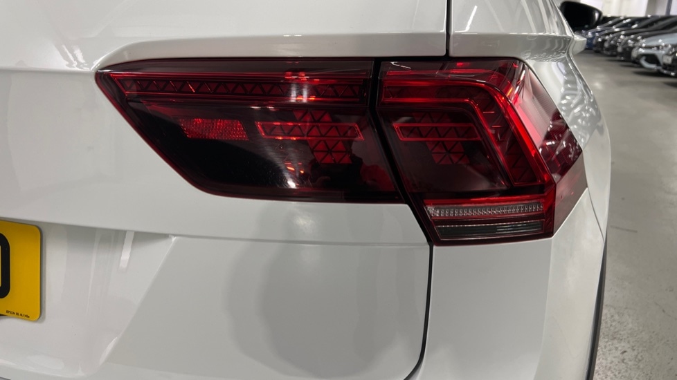 Used Volkswagen Tiguan 2020 for sale - 77010239: Photo 55