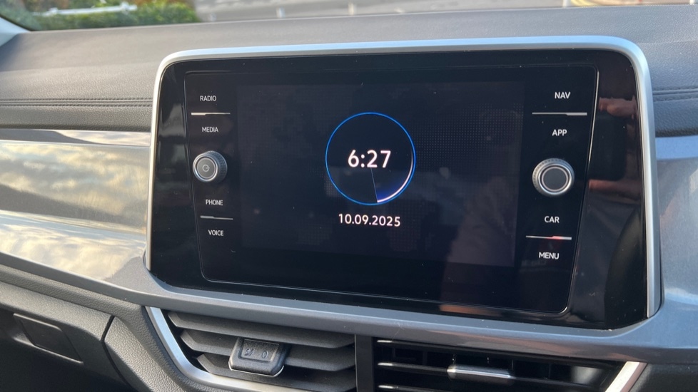 Used Volkswagen T-Roc 2024 for sale - 76229459: Photo 23