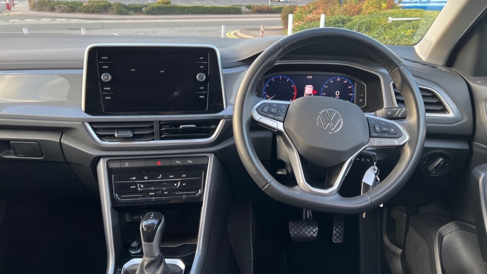 Used Volkswagen T-Roc 2024 for sale - 76229459: Photo 27