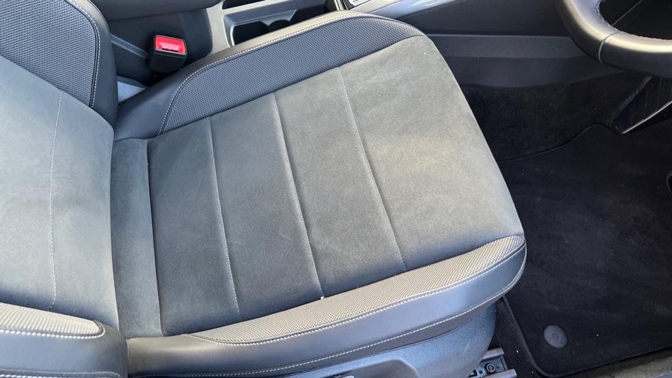 Used Volkswagen T-Roc 2024 for sale - 76229459: Photo 39