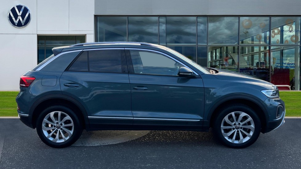Used Volkswagen T-Roc 2024 for sale - 76229459: Photo 4
