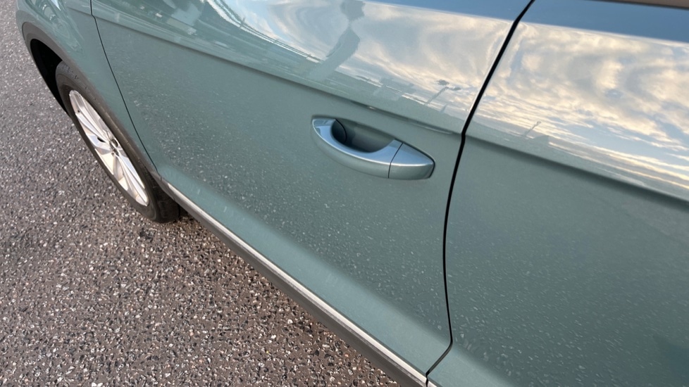 Used Volkswagen T-Roc 2024 for sale - 76229459: Photo 45