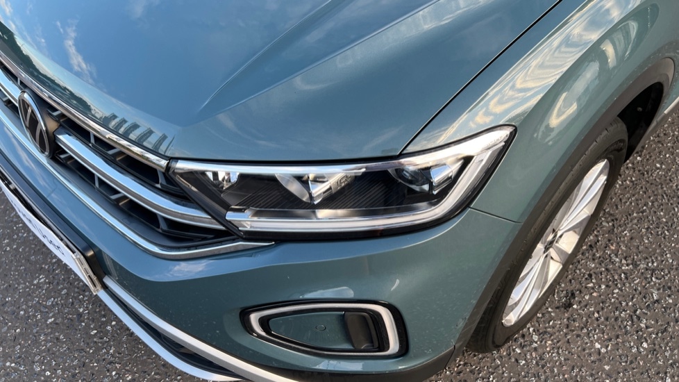 Used Volkswagen T-Roc 2024 for sale - 76229459: Photo 48