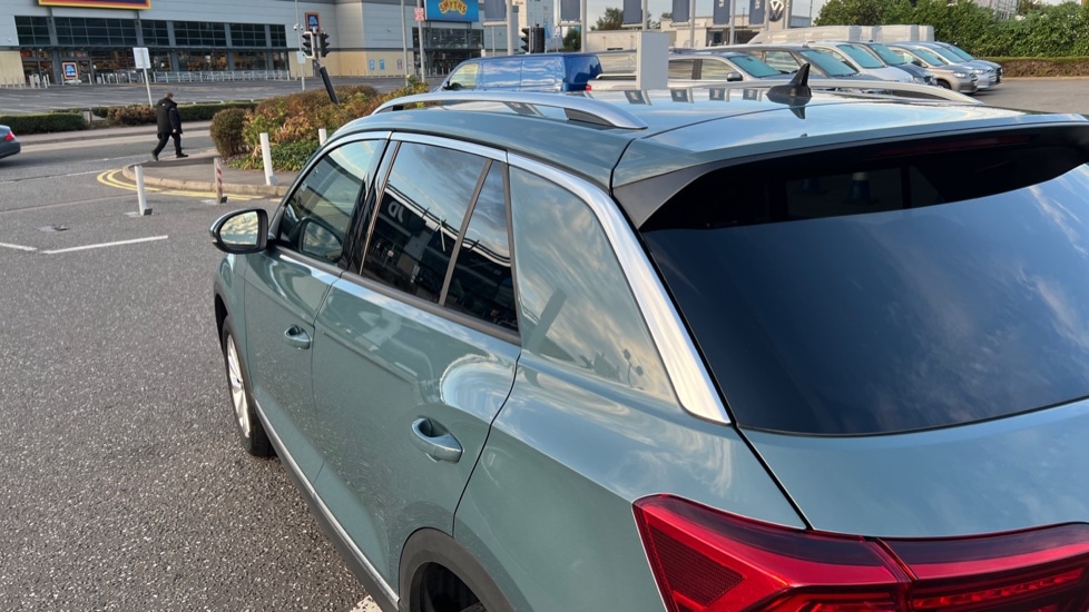 Used Volkswagen T-Roc 2024 for sale - 76229459: Photo 60