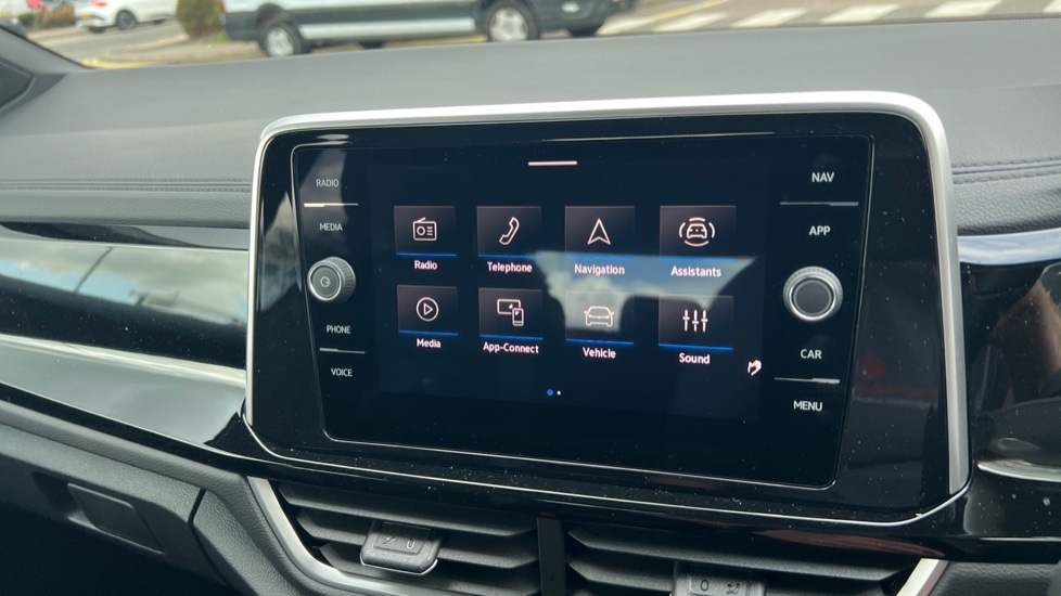 Used Volkswagen T-Roc 2025 for sale - 76870599: Photo 24